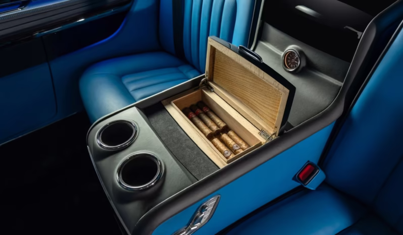 
								Mercedes-Benz V 250 full									