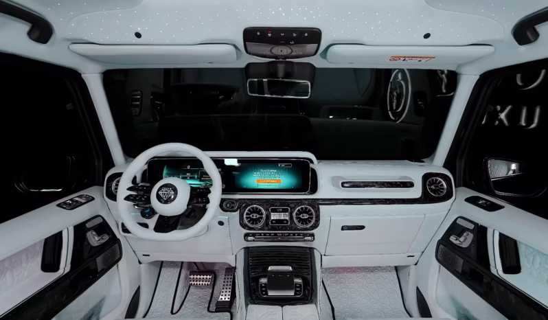 
								Mercedes-Benz G 63 AMG full									