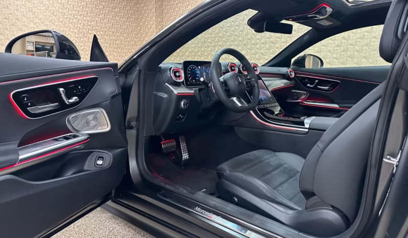 
								Mercedes-Benz CLE 450 full									