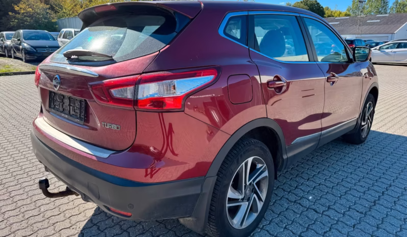 
								Nissan Qashqai full									