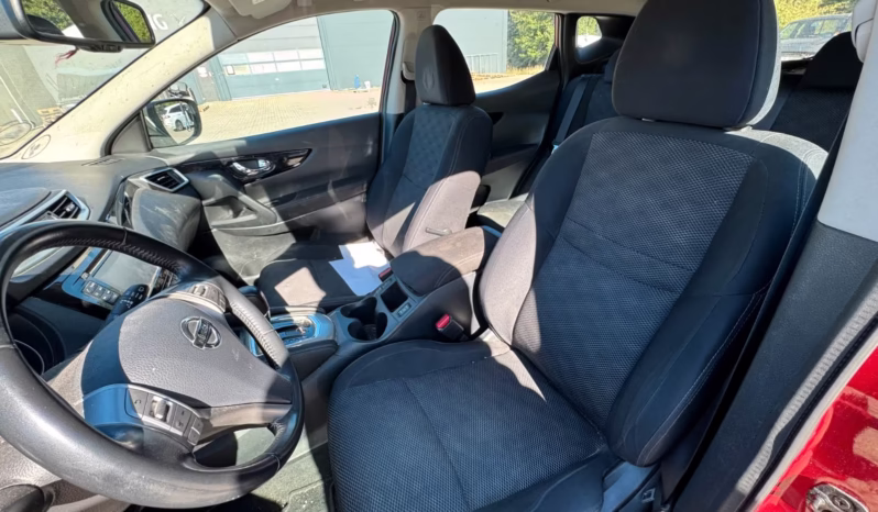 
								Nissan Qashqai full									