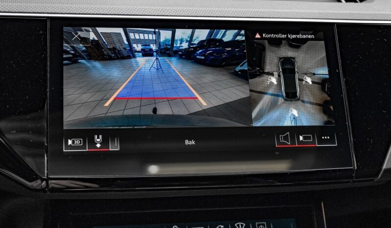 
								Audi e-tron Sportback full									