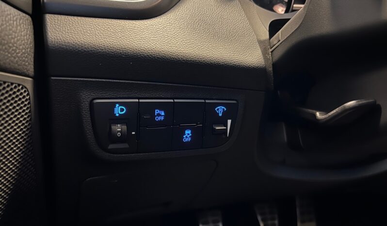 
								Hyundai Veloster full									